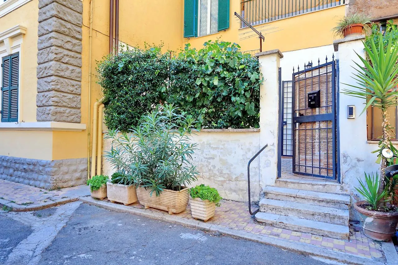 Colosseo Apartment With Garden Roma Italia